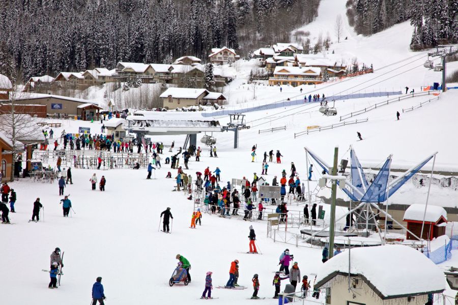 <who>Photo Credit: KelownaNow / KamloopsBCNow</who> Sun Peaks offers excellent, world-class skiing without the huge lineups found at larger resorts.