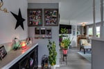 BRIGHT 3-BEDROOM HOME NEAR LAKE AND WINERIES Photo