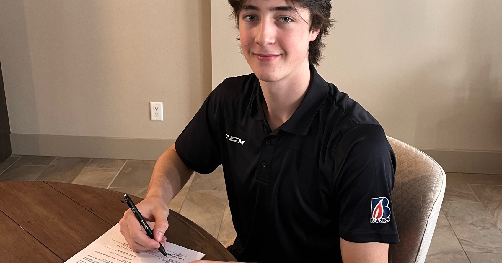 Blazers ink 2021 draft pick to standard WHL player agreement