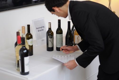 <who>Photo Credit: London Wine Competition