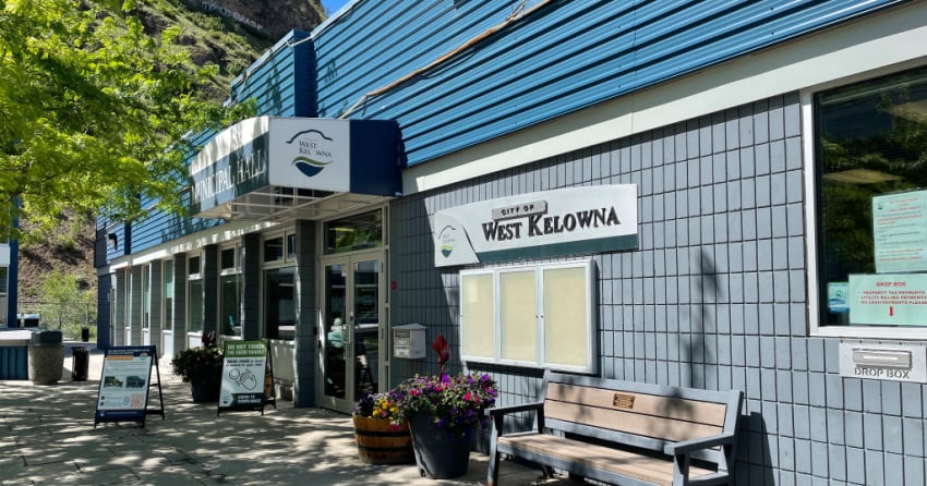 <who> Photo Credit: City of West Kelowna