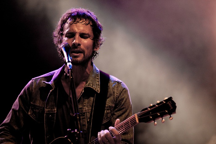 <who> Photo Credit: samrobertsband.com </who> Sam Roberts.