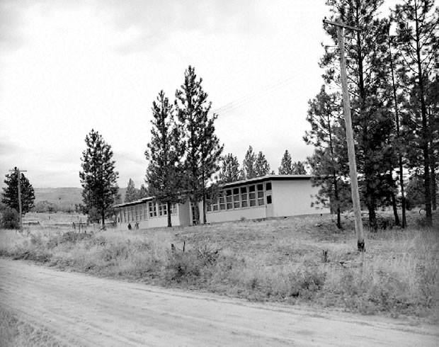 <who>Photo Credit: Old Kelowna</who>South Kelowna Elementary School (1952)