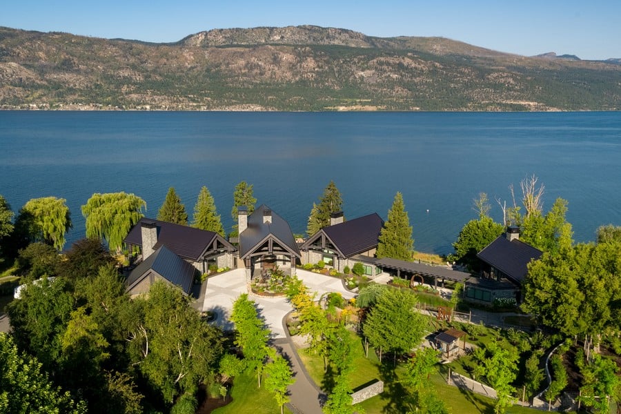 Get a load of this stunning house listed for sale for a stupendous