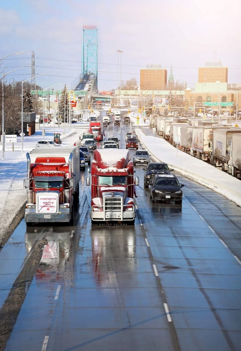 </who>Trucks are coming from every direction to arrive in Ottawa today and tomorrow.