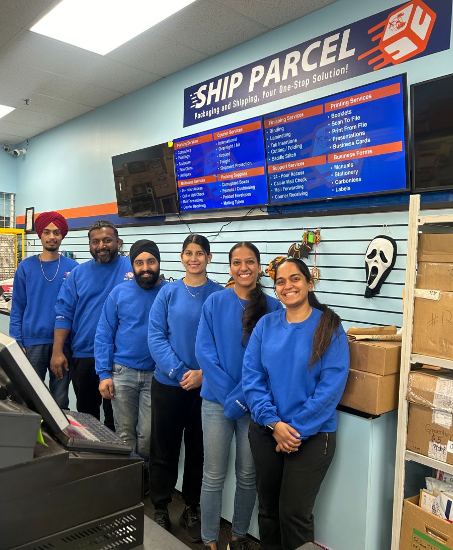 <who>Photo Credit: Contributed</who>(L to R) Manvirpreet Singh, Jijo George, Gurpreet Singh, Renu Renu, Liza Garg and Simran Saunshimath