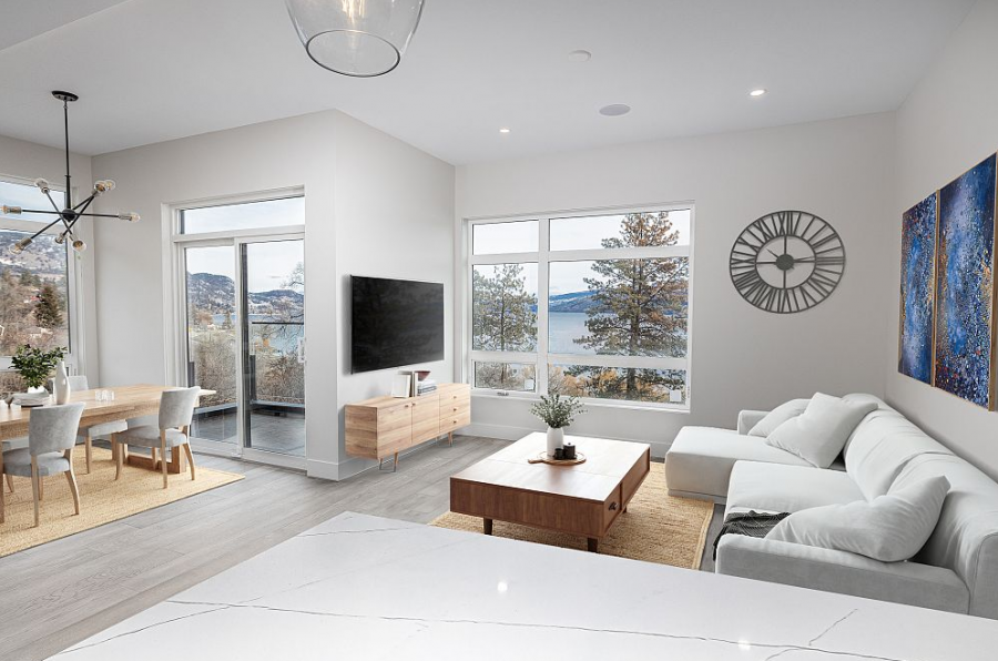 <who> Photo Contributed by Somerset Reach </who> Open-concept Walk-out living room space.