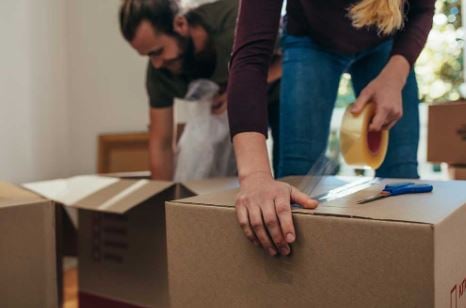 </who>Efficient Spaces offers packing, moving and unpacking services as well as decluttering and organizing and home cleaning.