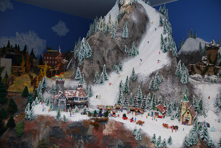 </who>Photo credit: The Osoyoos Desert Model Railroad