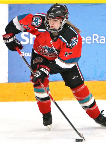 <who>Photo Credit: Lucille Mckinney </who>Defender Amelia Nouwen had another solid outing in the final.