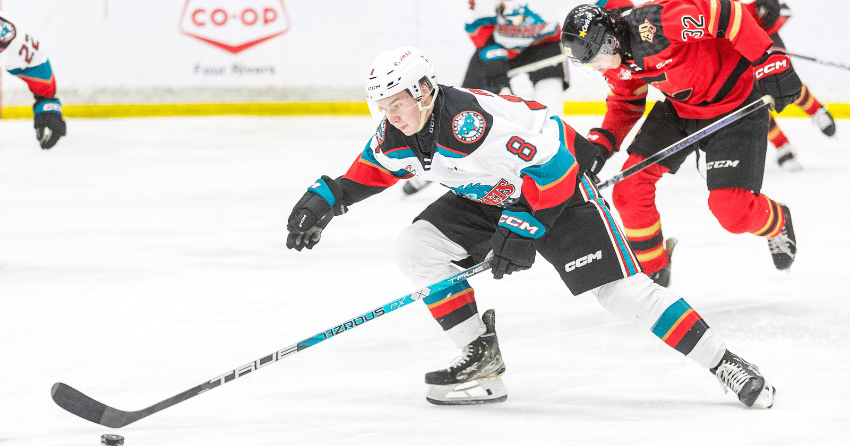 Rockets overcome blown lead to win in a shootout