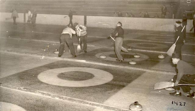 <who>Photo Credit: Kelowna Curling Club