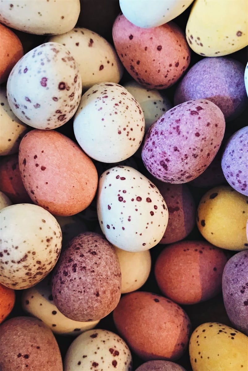 </who>Canadians are spending 29% less on Easter this year compared to pre-COVID.