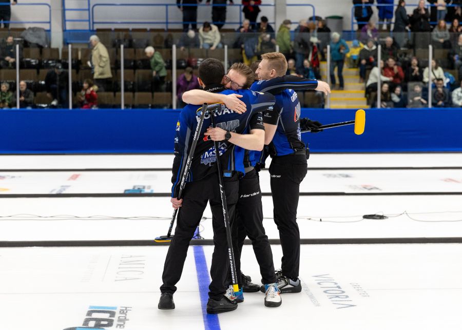 <who> Photo Credit: Curl BC