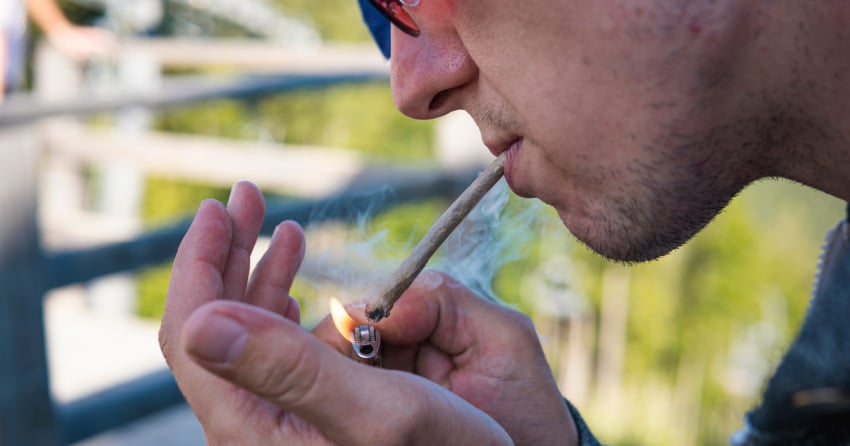 British Columbians have mixed thoughts on proposed cannabis consumption sites, says report
