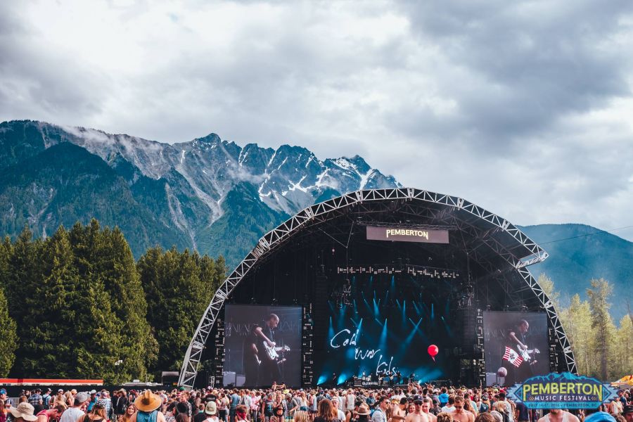 <who>Photo Credit: Pemberton Music Festival</who>Cold War Kids underneath Mount Currie at Pemberton 2016.