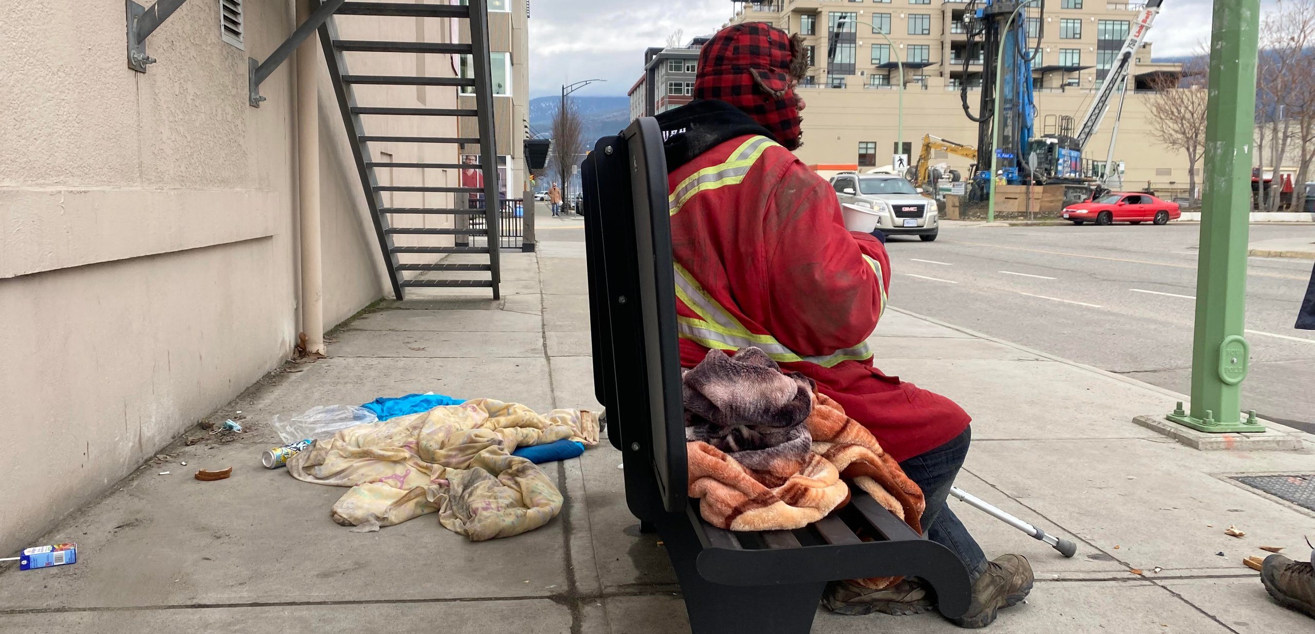 Temporary shelters to remain open in Kelowna
