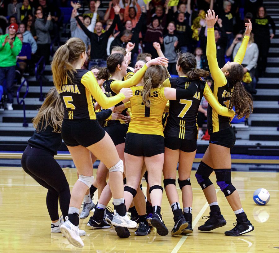 The Kelowna Owls and their fans celebrate their provincial title win over Lord Tweedsmuir.
