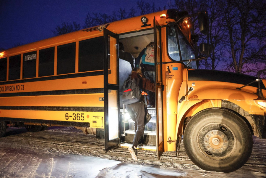 Alberta school bus driver ticketed after crash sends 5 children, 2 ...