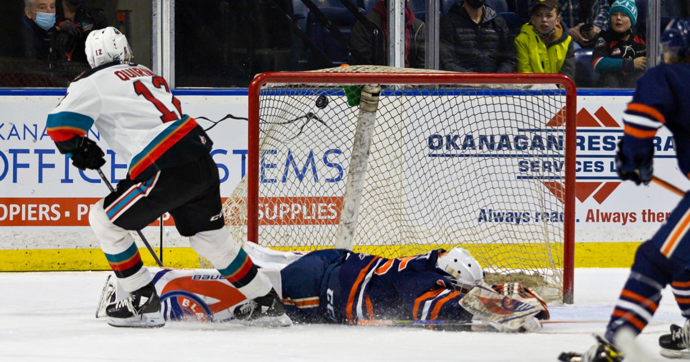 Rockets rout Blazers in final game of 2021