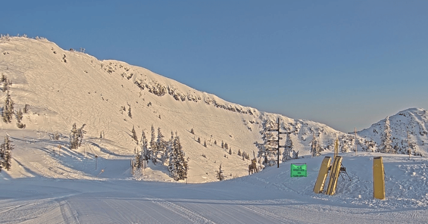 Big White: Clear skies in the morning, increasing cloudiness in the afternoon