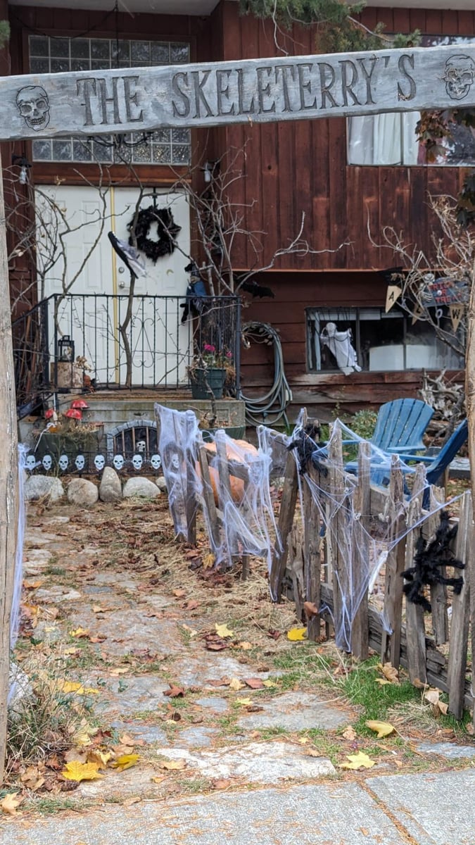 <who>Photo Credit: NowMedia/Gord Goble</who> 920 Kilwinning St.