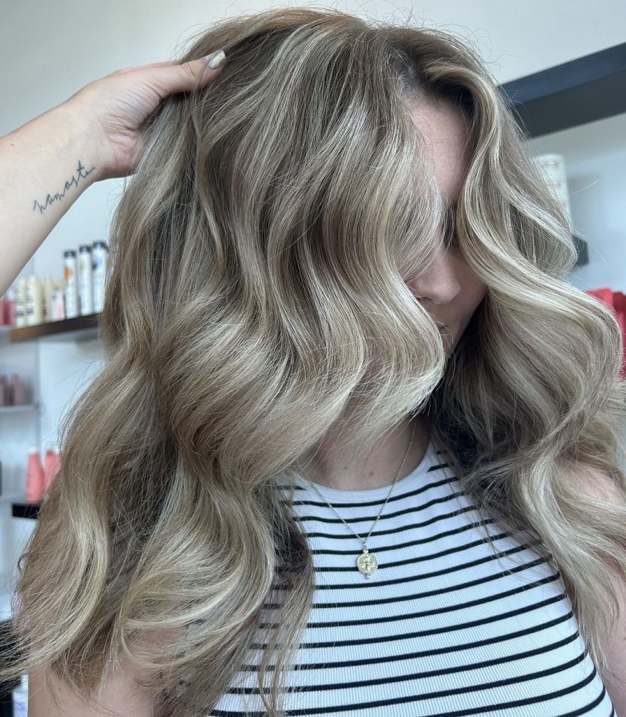 <who>Photo Credit: Crimson Hair Salon
