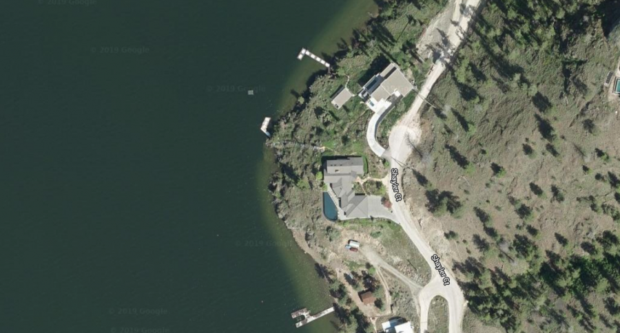 <who>Photo credit: Google Maps</who>Area where the dock was constructed along Okanagan Lake. 
