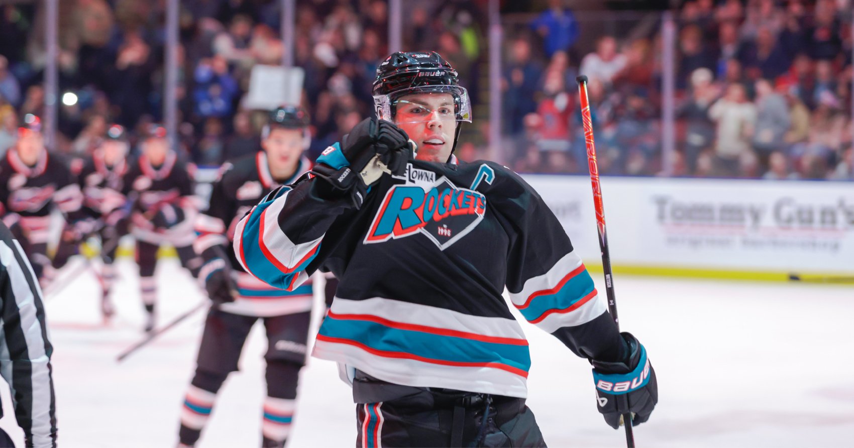 Highlights: Kelowna wins 4th straight as captain scores twice against former team