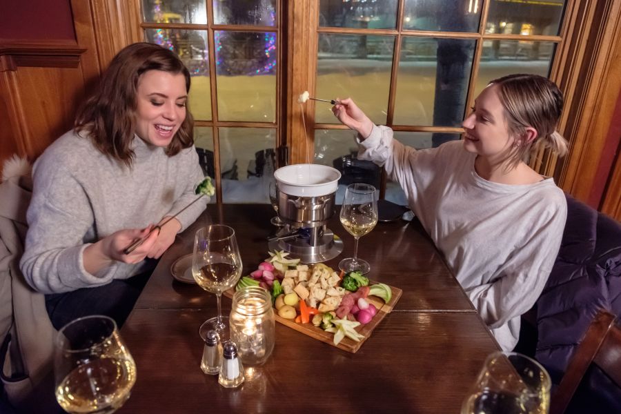 </who>Chef Boddie's triple-cheese fondue at The Woods Restaurant is a fan favourite.
