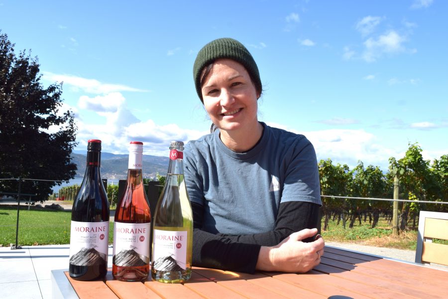 </who>raine winemaker Amber Pratt took a break from harvest to show off the winery's 2021 Pinot Noir ($31.50), left, 2022 Reserve Rose ($28) and 2022 Shipuchka Frizzante ($27).