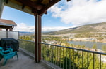Top Floor 2 Bed + Den with Lakeviews Photo