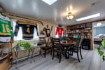 BRIGHT 3-BEDROOM HOME NEAR LAKE AND WINERIES Photo