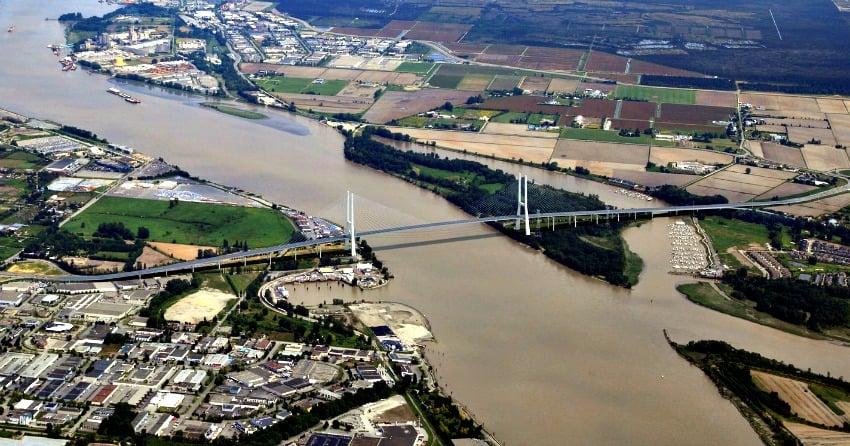 <who>Photo Credit: Government of B.C.</who>An artists rendering of the new bridge.