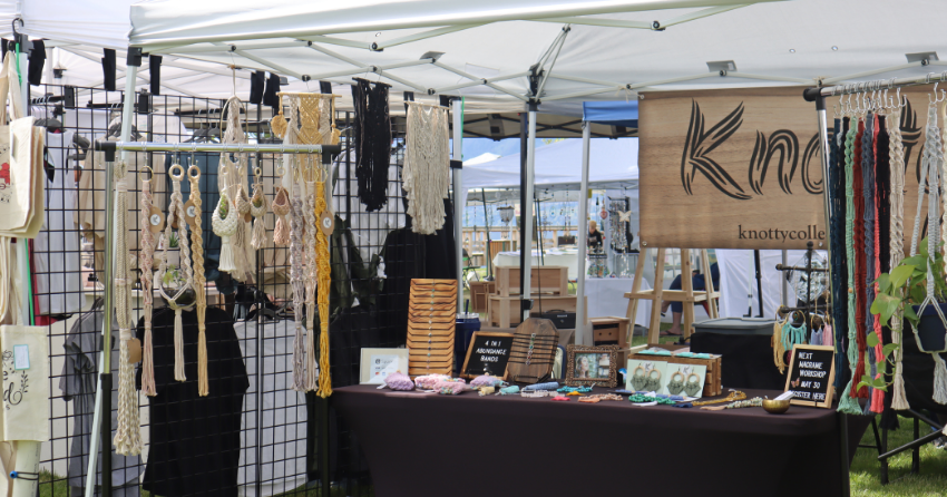 <who>Photo Credit: Peachland Farmers & Crafters Market</who>