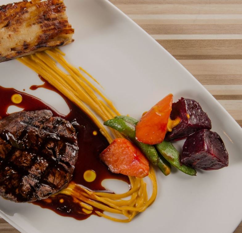 </who>Striploin steak is on the Dine Around menu at Romeo's Kitchen.