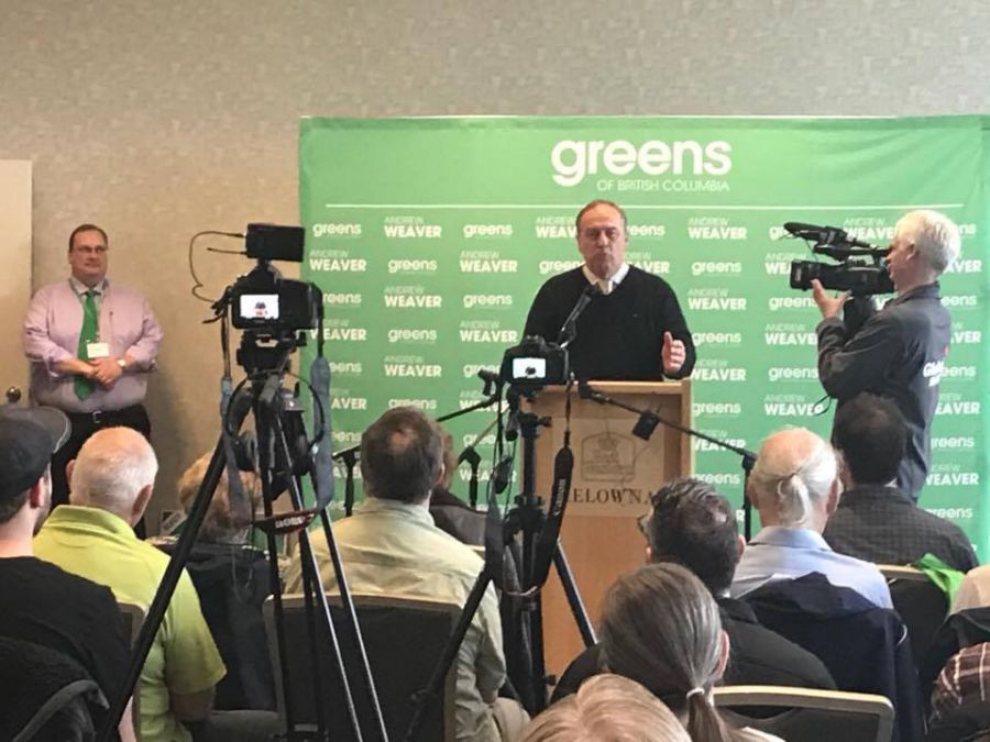<who KelownaNow </who> Andrew Weaver speaking at a campaign rally in Kelowna