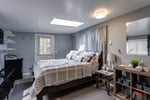 BRIGHT 3-BEDROOM HOME NEAR LAKE AND WINERIES Photo