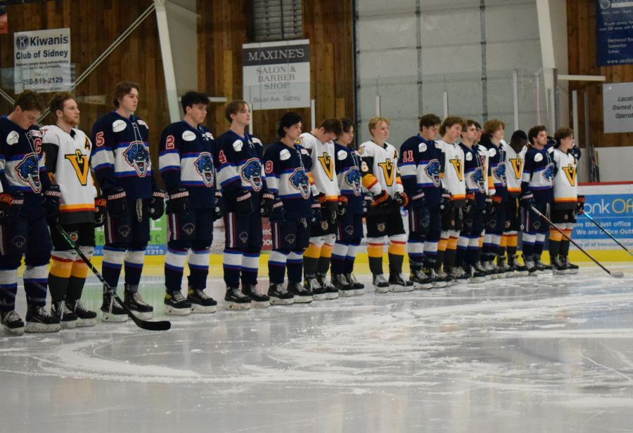 <who>Photo Credit: VictoriaNow <who> The Peninsula Panthers played their first game without forward Grant Gilberston, who passed away following a car accident on Monday. 