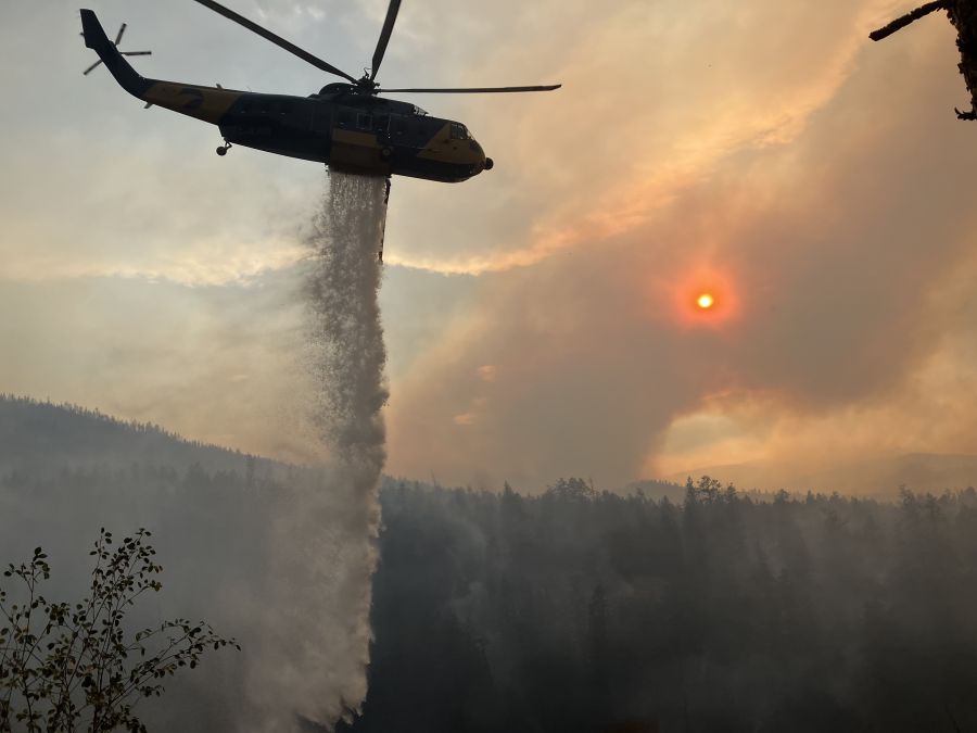 <who>Photo Credit: BC Wildfire Service