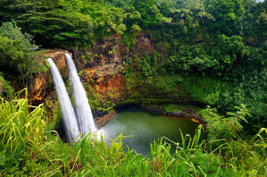 </who>Beyond its beautiful beaches, Hawaii offers some incredible scenes of nature.