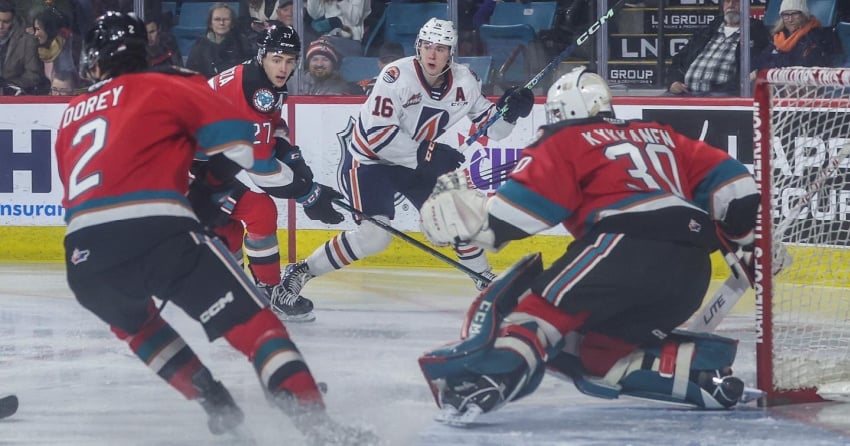 Minten gets 2nd straight hat trick as Blazers knock off Rockets again