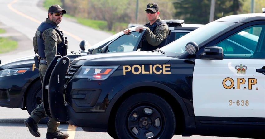 Police officer dead, 2 others in hospital after shooting east of Ottawa