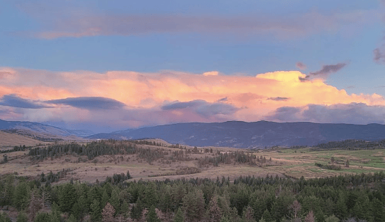 PHOTOS: Blissful sunset stretches over the Okanagan