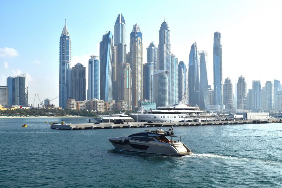 </who>The Xclusive Yachts 'Luxury Super Yacht Experience' takes you out into the Arabian Gulf to marvel at Dubai’s go-go skyline and swim.