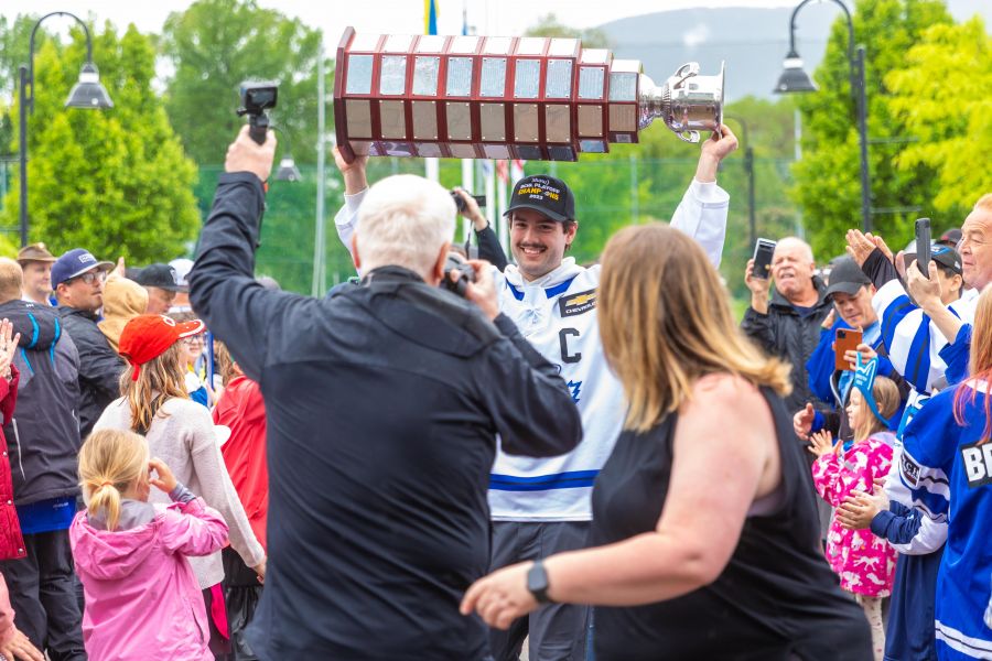 <who>Photo Credit: NowMedia/Gord Goble</who>