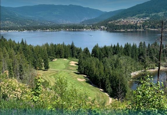 </who>MaraHills Golf Resort is the renamed Hyde Mountain, where an 18-hole golf course, clubhouse and restaurant already exist.