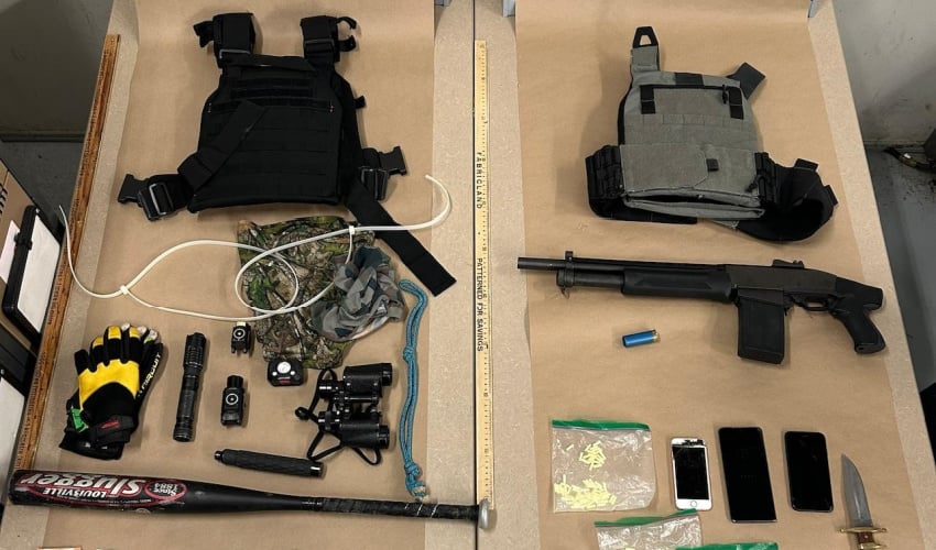 Dangerous offender arrested with cash, drugs and weapons in Nanaimo