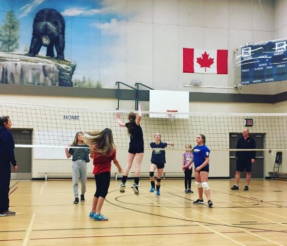 <who>Photo Credit: West Kelowna Thunder Volleyball Club on Instagram