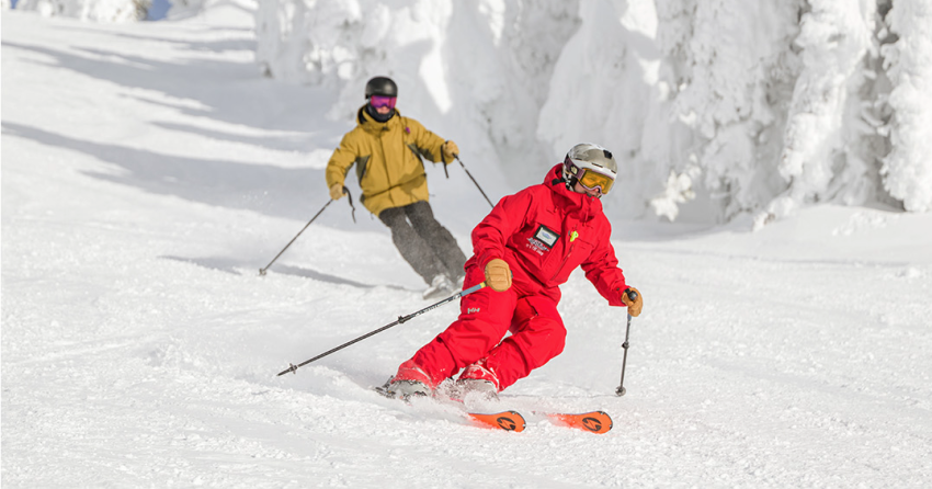Big White: Another day of unlimited visibility, snow base at 219 cm